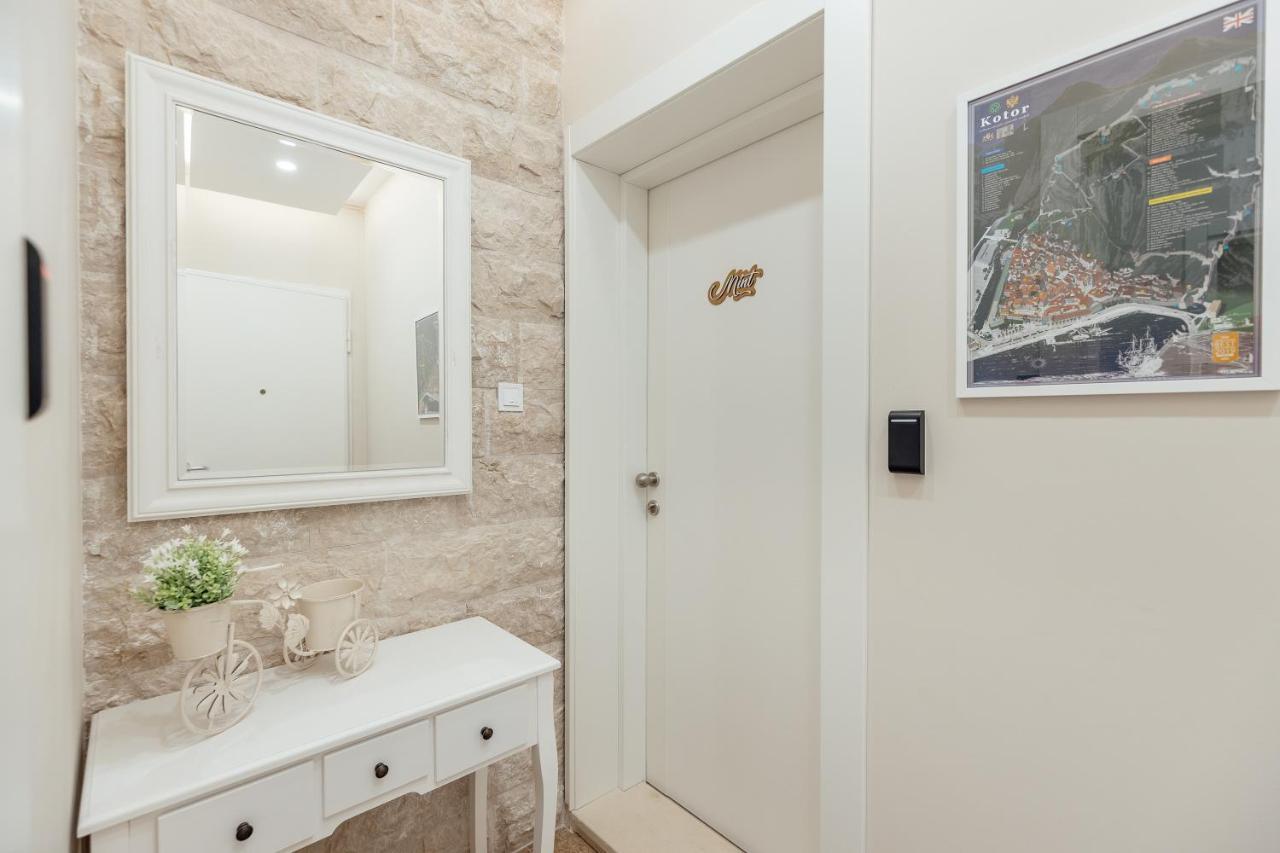 Apartments Dabinovic Kotor Exterior photo